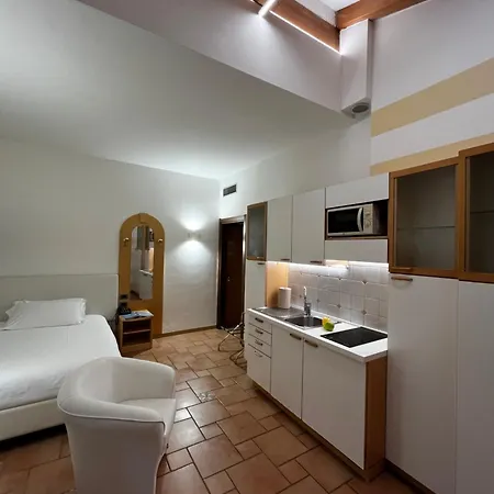 Lejlighedshotel Manci By America 4*